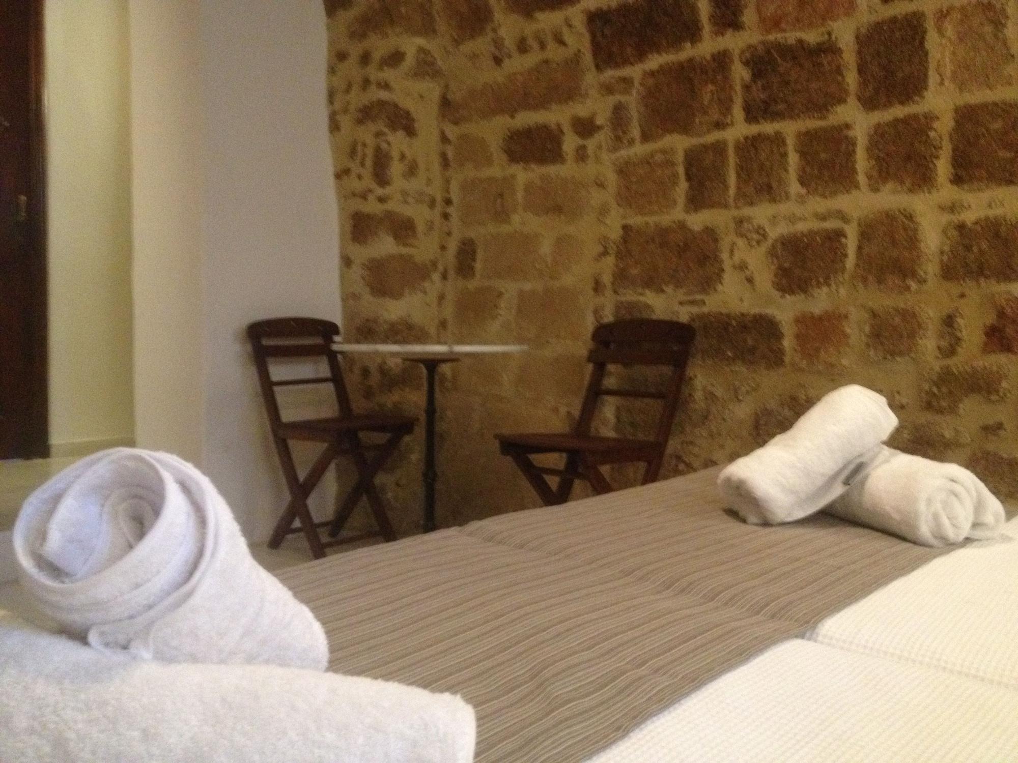 Auberge 32 Old Town Rhodes City 외부 사진