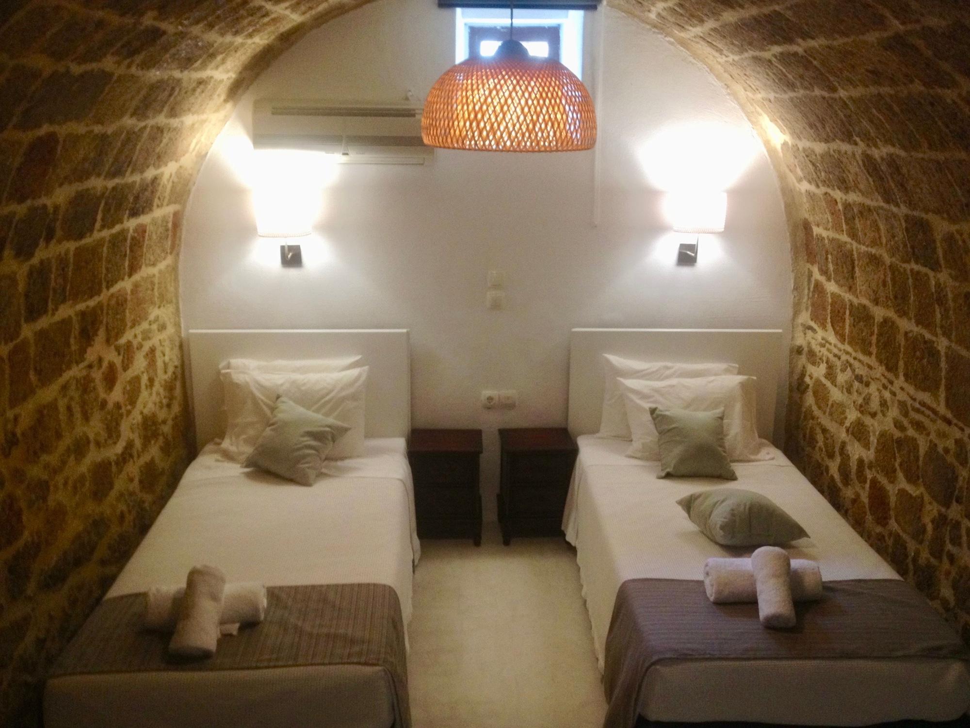 Auberge 32 Old Town Rhodes City 외부 사진